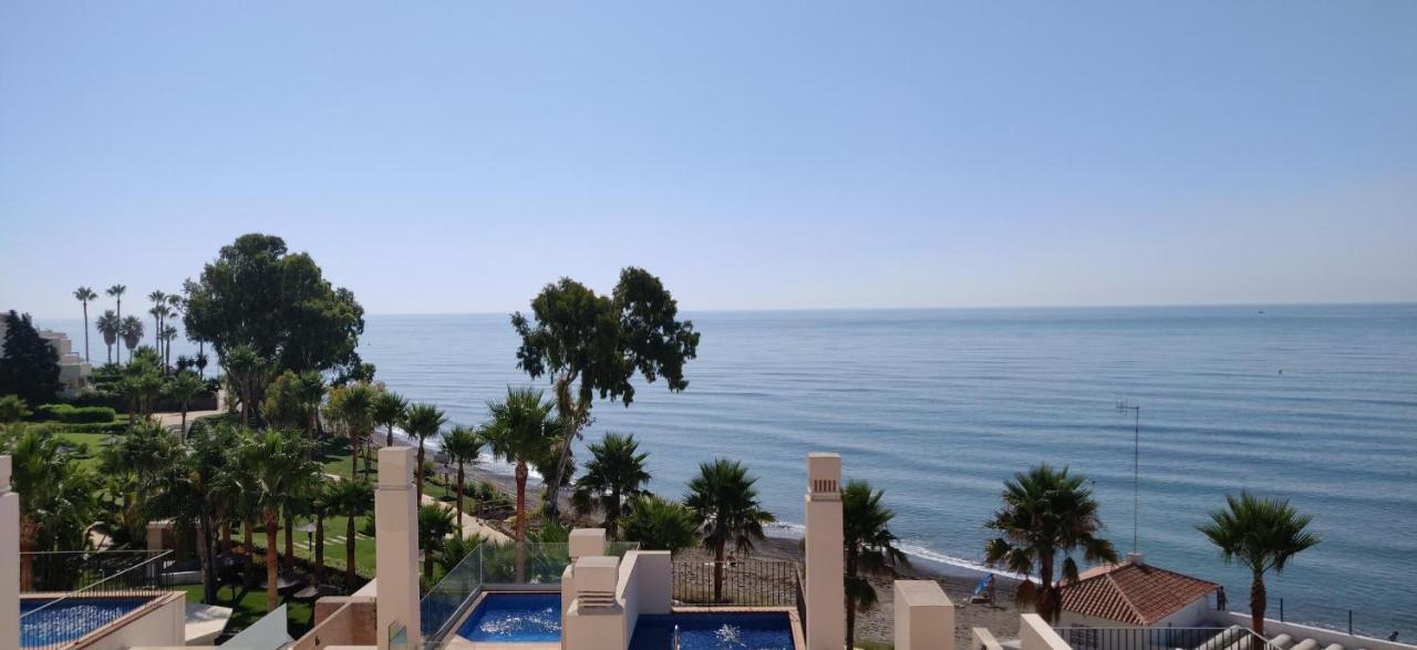 Bahia De La Plata Seafront Appartement Estepona Buitenkant foto