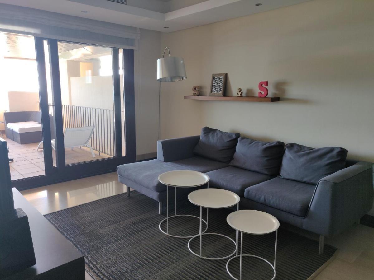 Bahia De La Plata Seafront Appartement Estepona Buitenkant foto