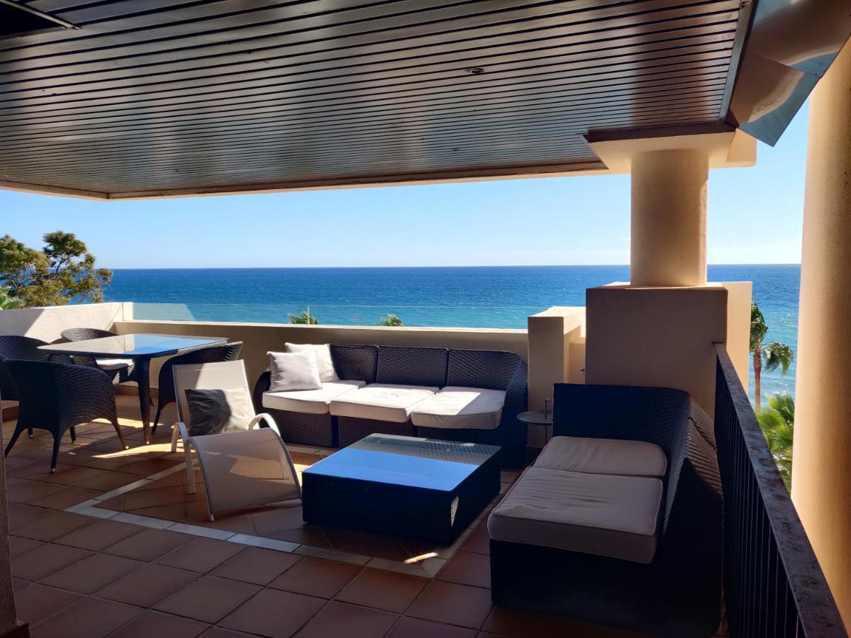Bahia De La Plata Seafront Appartement Estepona Buitenkant foto