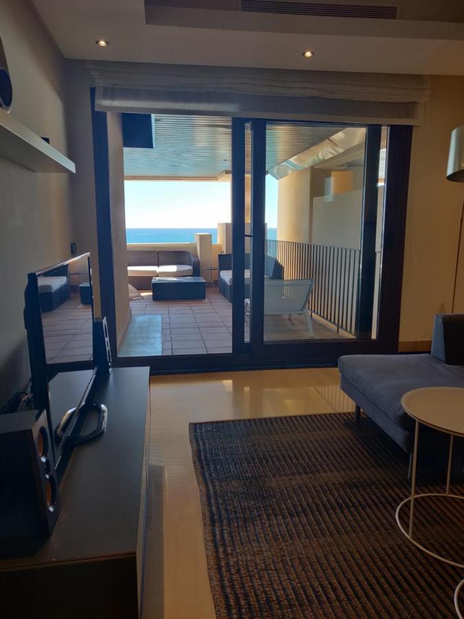 Bahia De La Plata Seafront Appartement Estepona Buitenkant foto