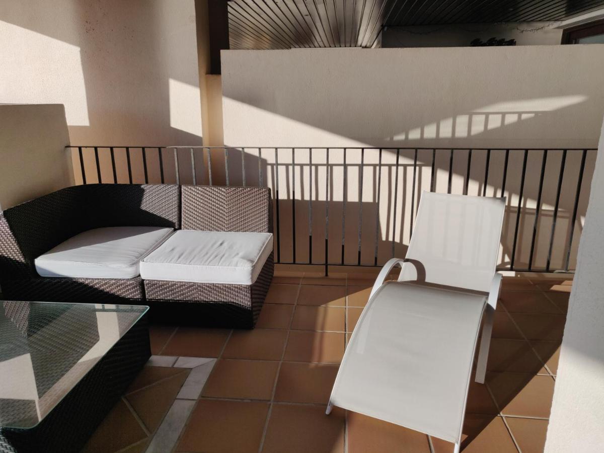 Bahia De La Plata Seafront Appartement Estepona Buitenkant foto