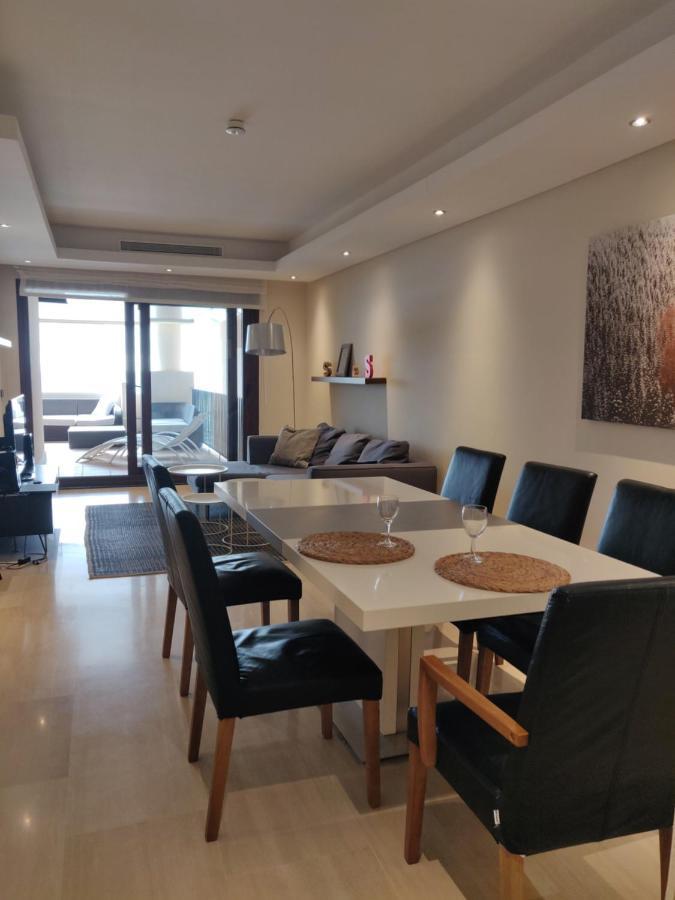 Bahia De La Plata Seafront Appartement Estepona Buitenkant foto
